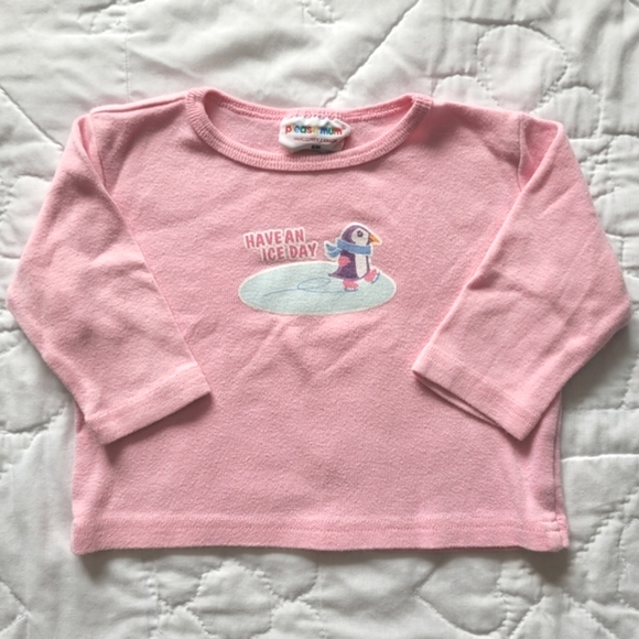 10/$20 ❄️ Please Mum Top - Picture 1 of 5